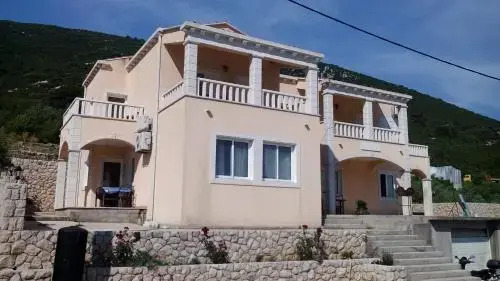 Apartments Ivanka
