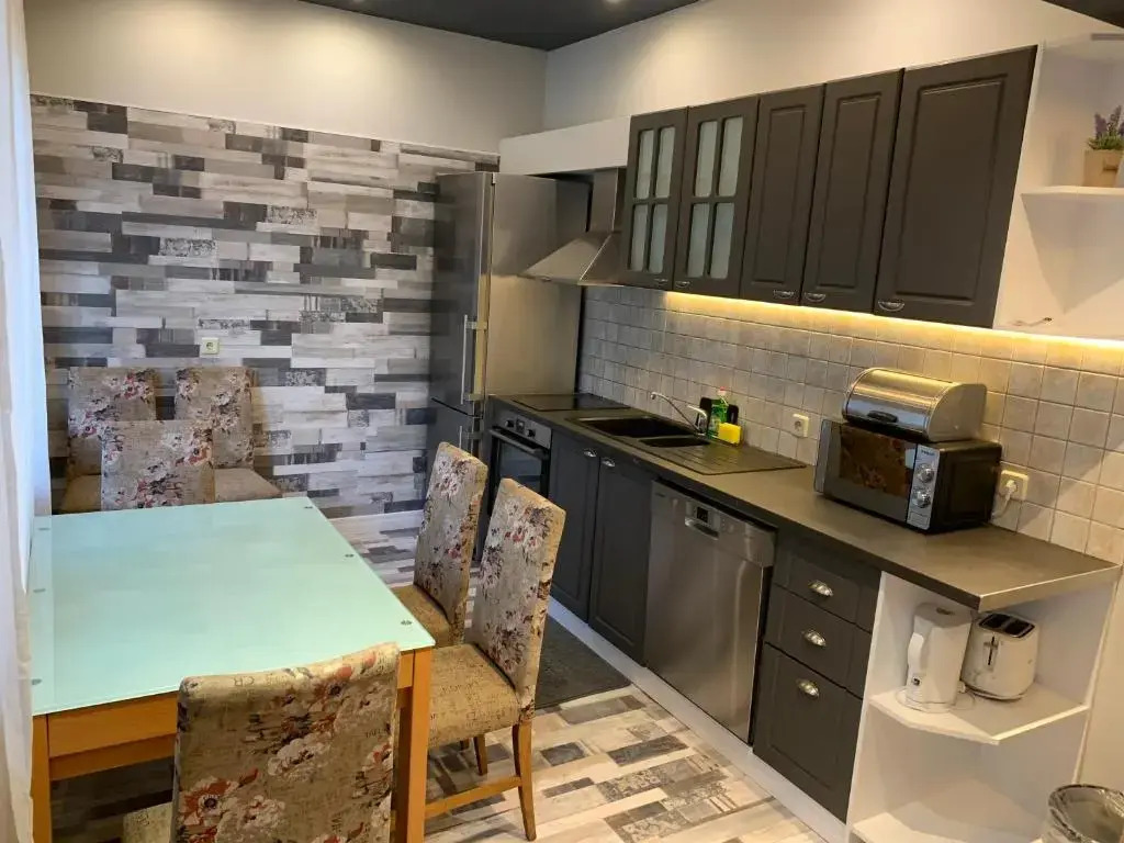 Grey central apartment