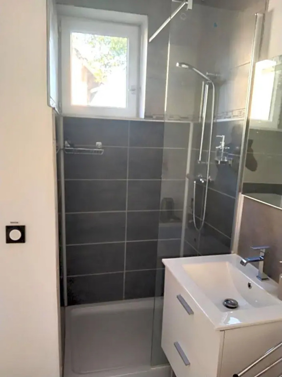 Chambres cosy proche cnpe Bugey - via rhona
