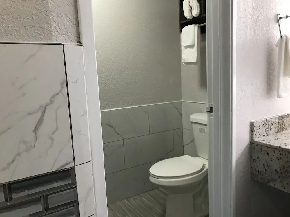 Americas Best Value Inn Clearwater