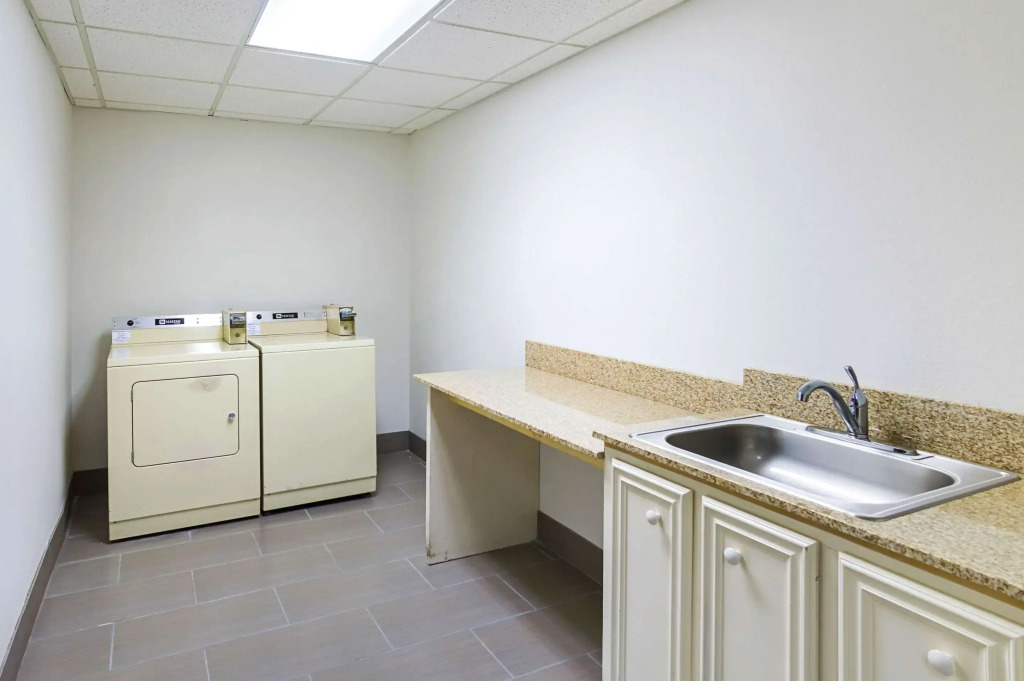 Quality Suites