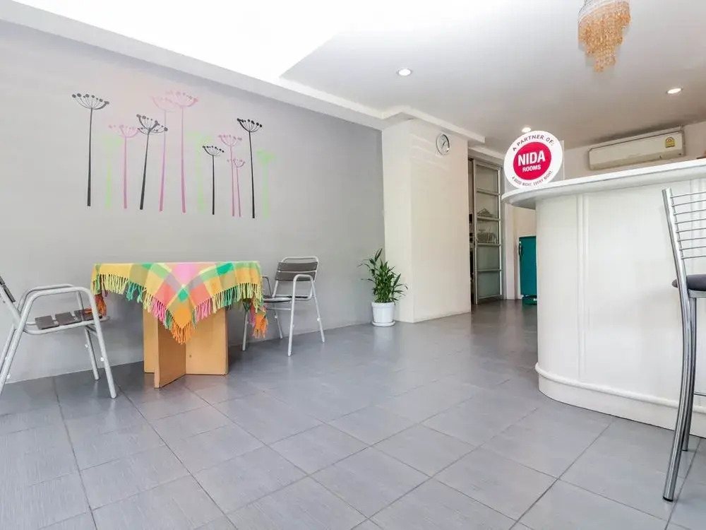 Nida Rooms Soi 71 Metro Ladprao
