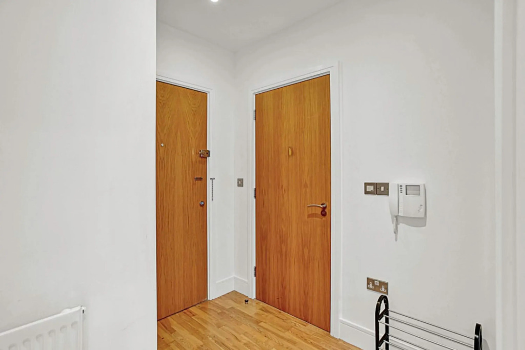 Urban Retreat: Stylish 1-bed Bliss