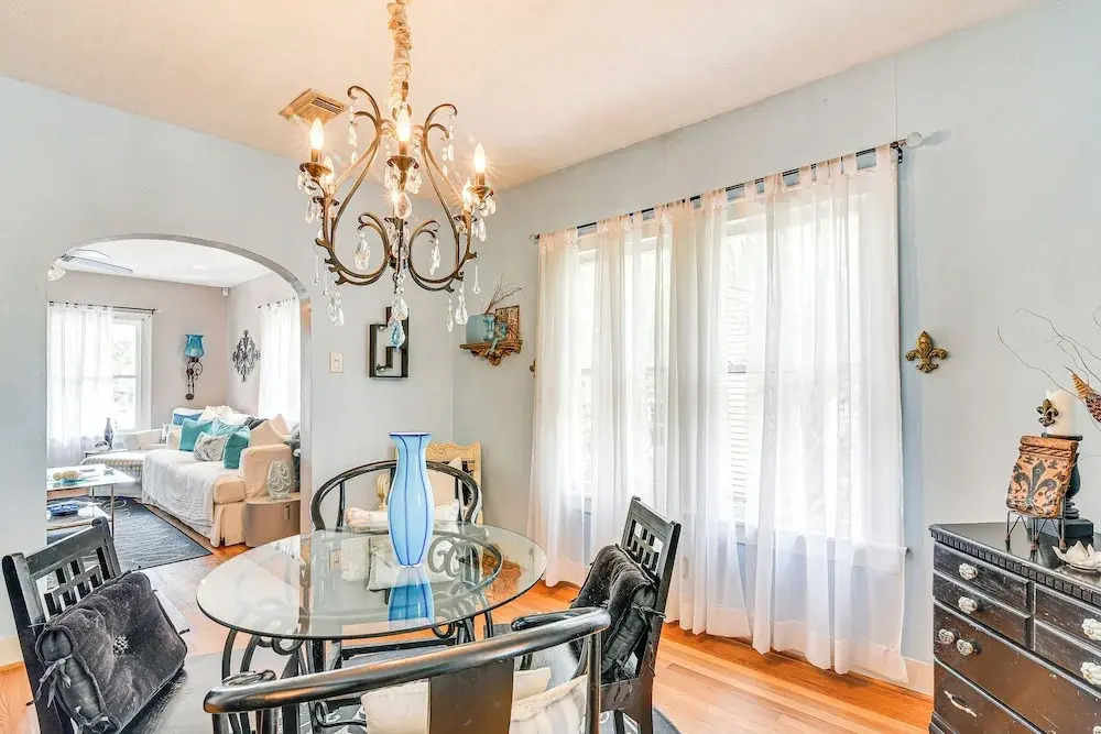 1/2 Mi to Beach! Pet-Friendly Dtwn Galveston Home