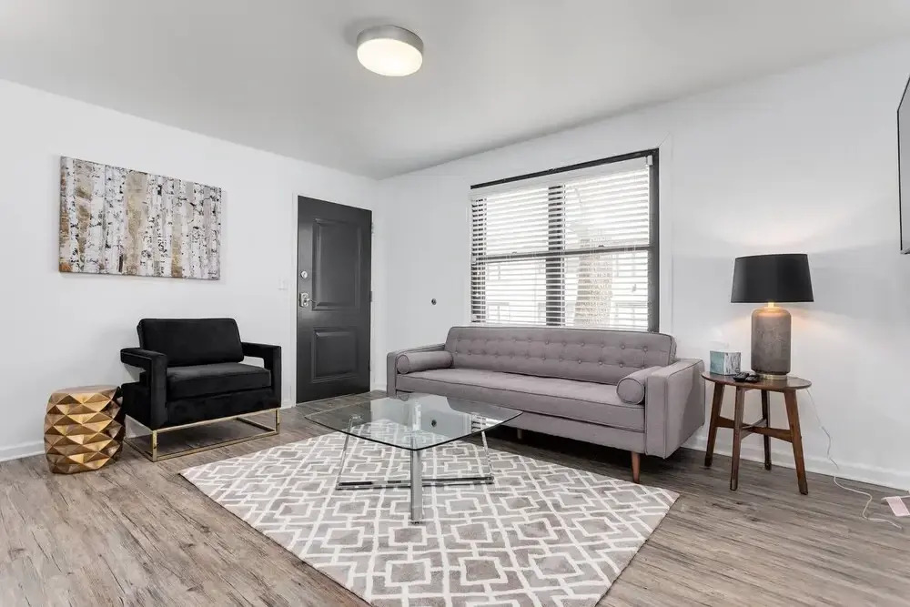8 BRs Comprised of 4 2BR Suites by Domio