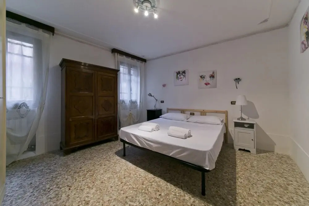Budget San Stae House