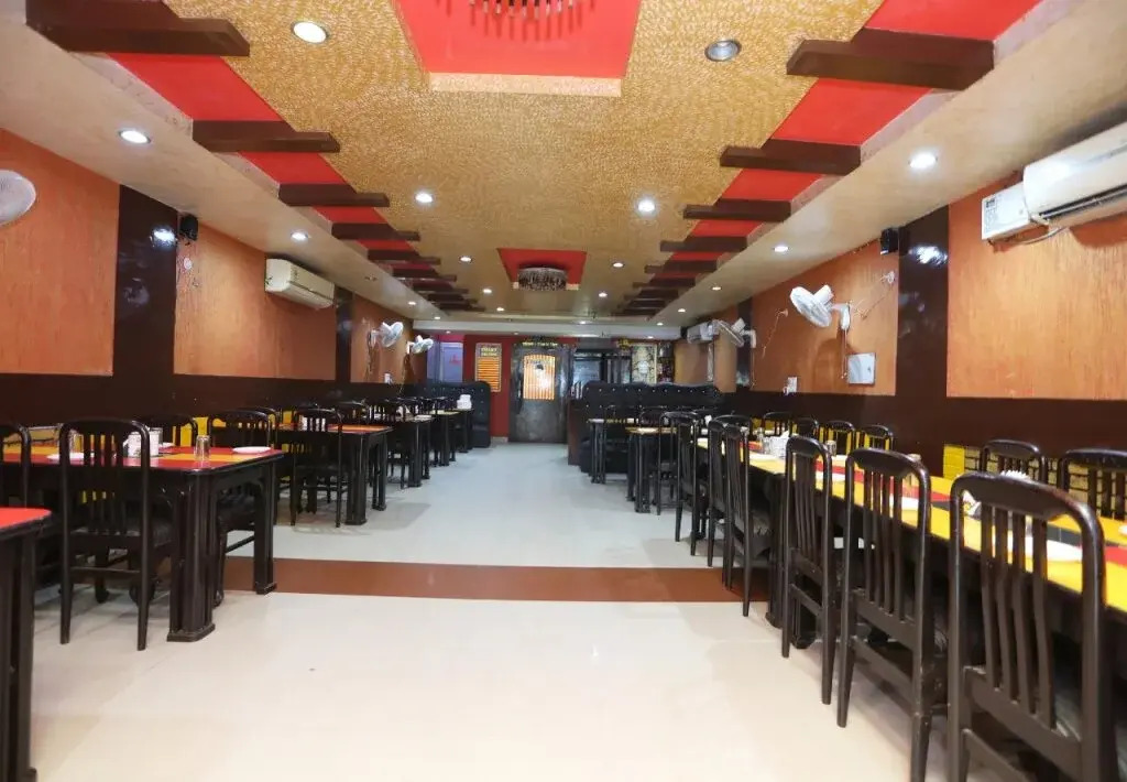 Taj Guest House By OYO Rooms