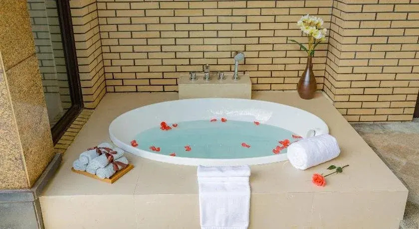 Sanya Begonia Resort & Hotel