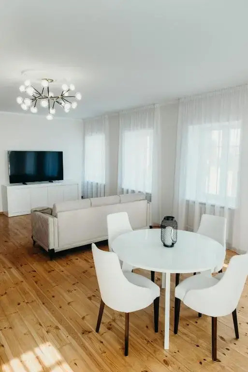 Riga City Center 3 Big Rooms - Family Apartment 130m2
