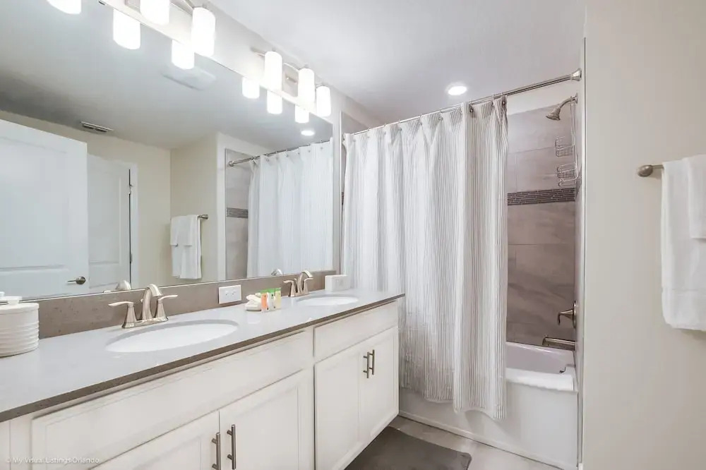 Stylish Home w/ Private Pool, 10 Min. From Disney!