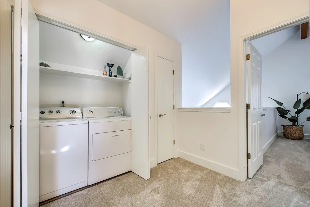 Elm Grove Elegance