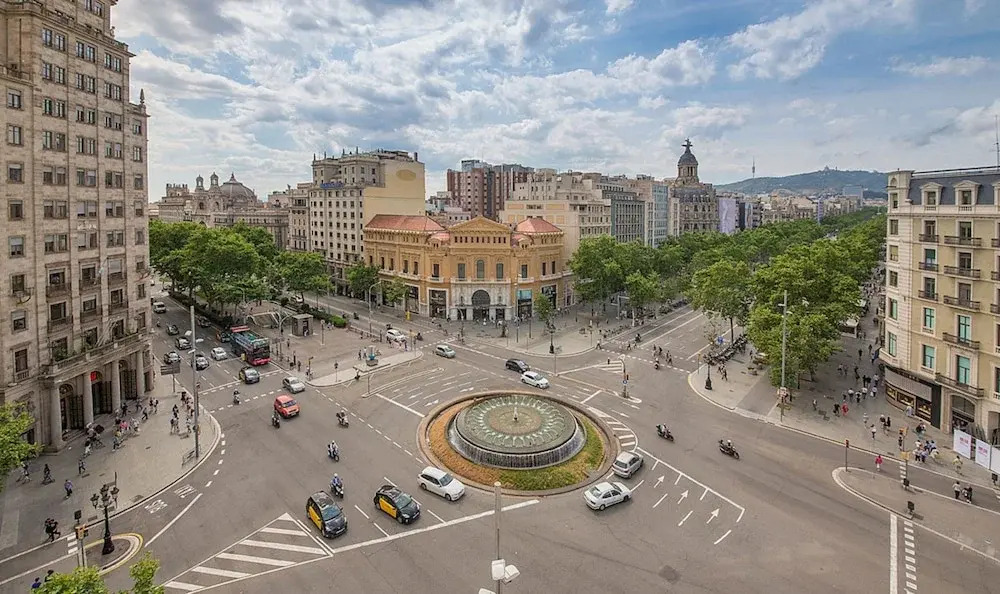 You Stylish Paseo De Gracia 2