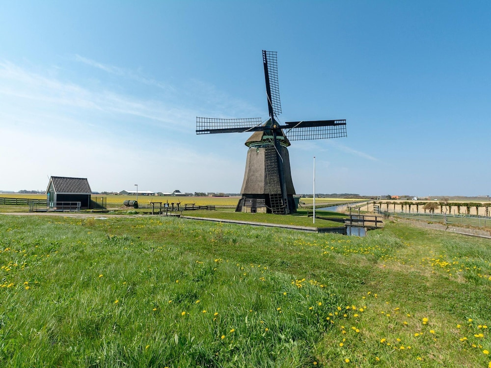 Chalet in Texel Near Beach and Forest