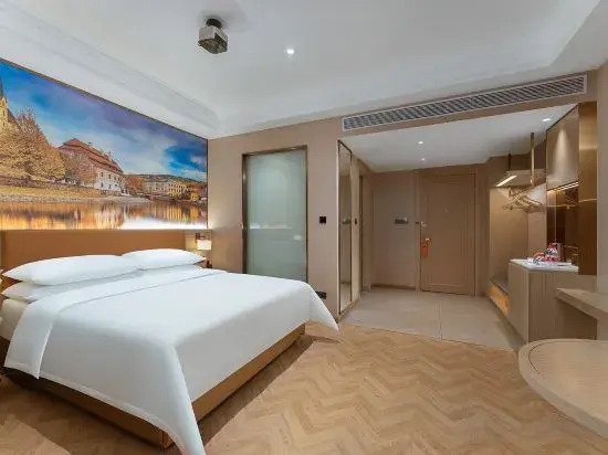 Vienna Hotel (Foshan Lishui Shayong Branch)