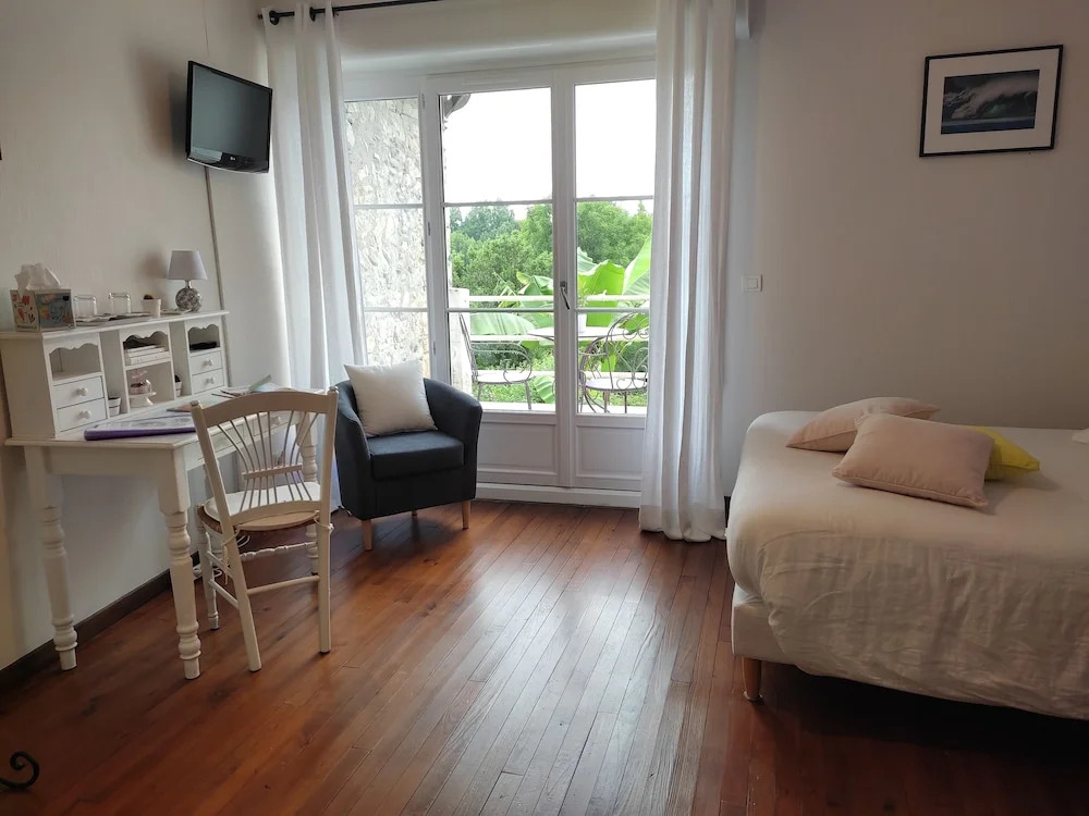 B&B Amphitryon