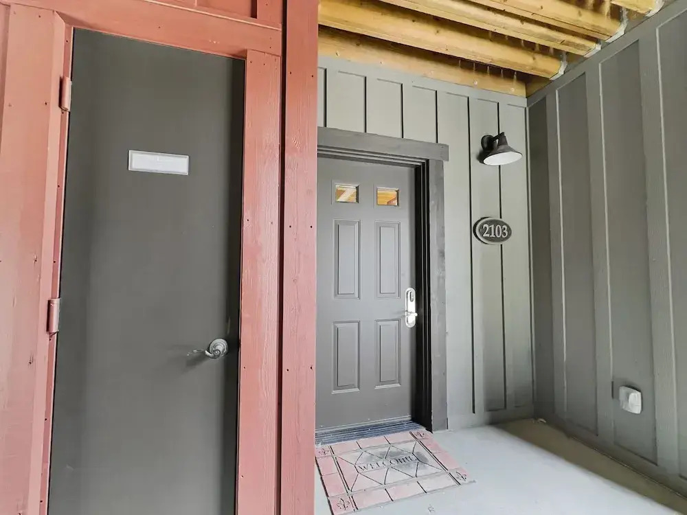 Ca2103 The Cache 3 Bedroom Condo by RedAwning