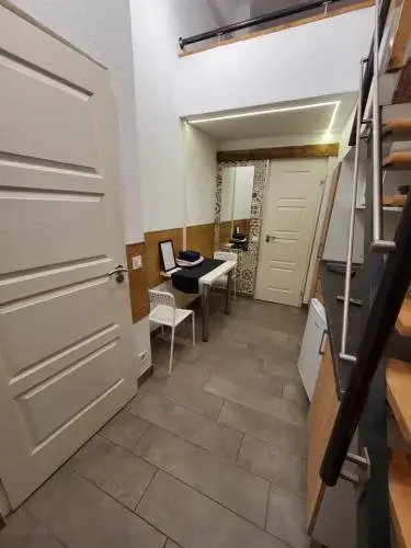 Economy Rooms and Apartments