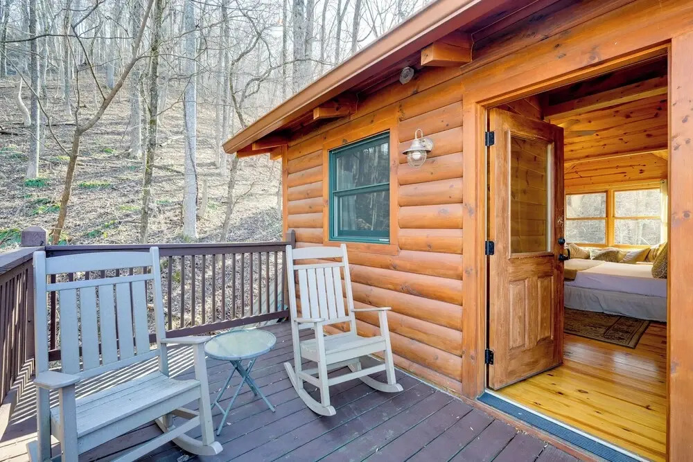 Luxe Mtn-view Cabin w/ Resort Perks in Jasper!