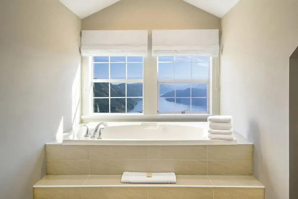 Villa Eyrie Resort