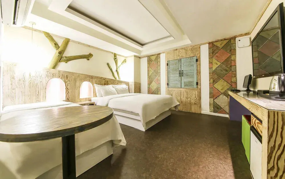 Nabi Hotel