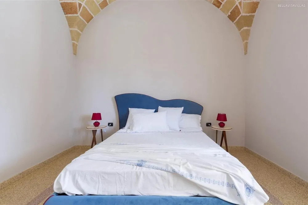 1173 Villa Satis in Casarano