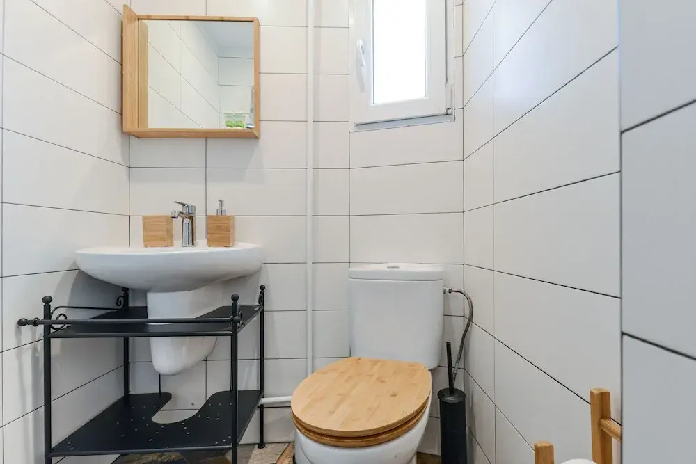 FM Deluxe 1-BDR Apartment - Minimalism & Charisma