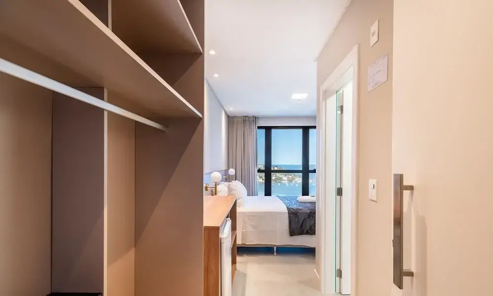 MHFA - Studios em Prédio Luxuoso com Vista Mar