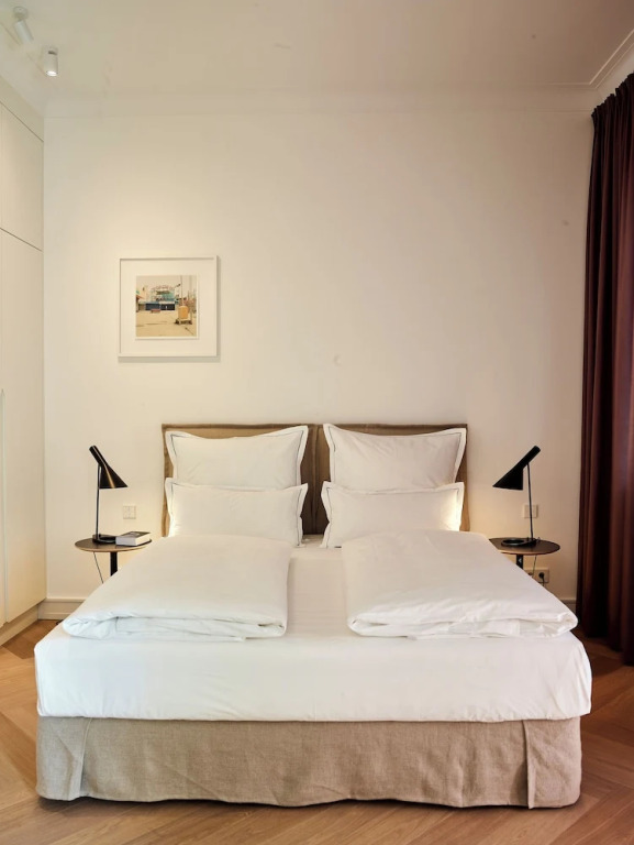 Townhouse by THE QVEST