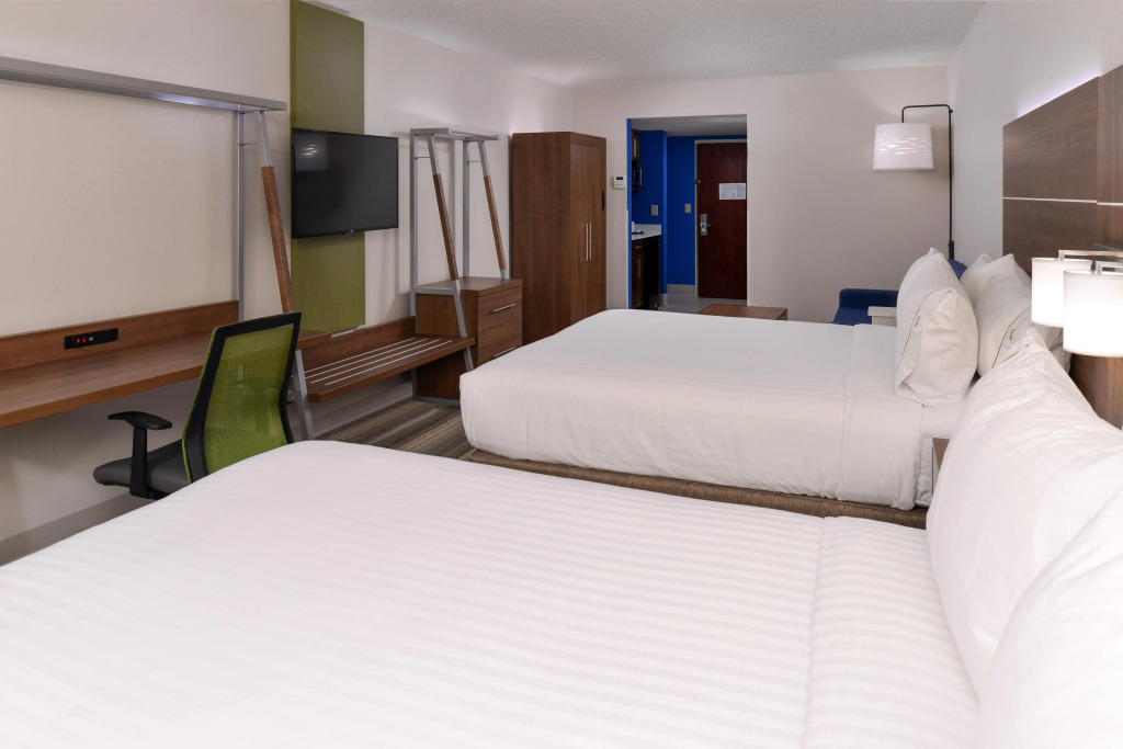 Holiday Inn Express & Suites Raleigh NE - Medical Ctr Area by IHG