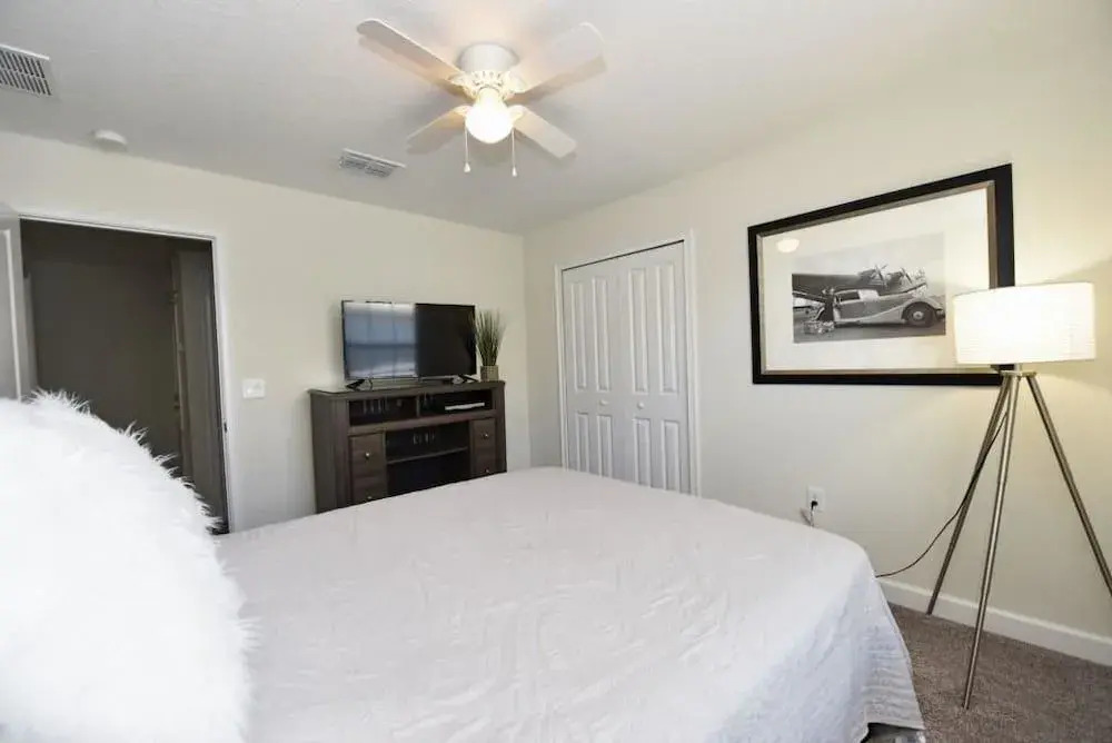1610 Champions House 4 Bedroom by Florida Star
