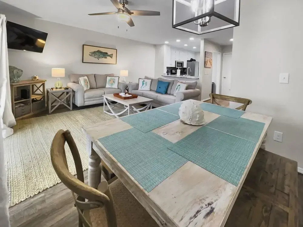 Happy Oasis 2 Bedroom Condo by RedAwning