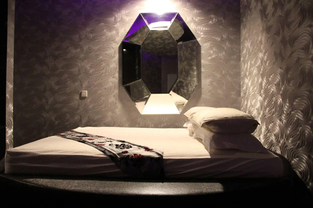 Love Inn Hotel Kuchai Lama