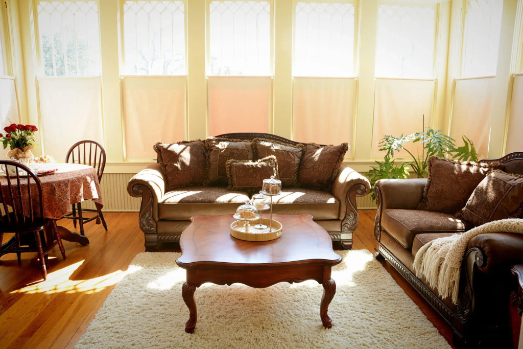 Iron Horse Inn