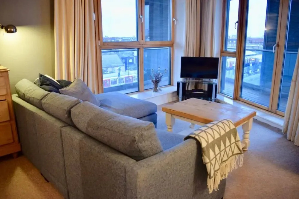 Homely Flat With Balcony in Parsons Green