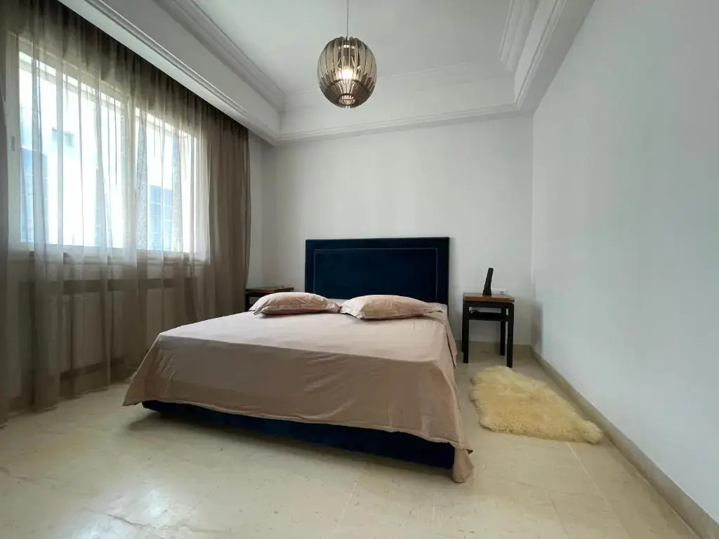 The Perfect Flat, Lac 2, Tunis