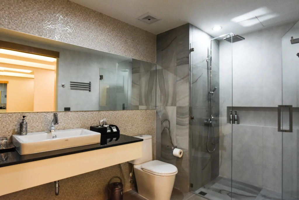 OneLoft Hotel