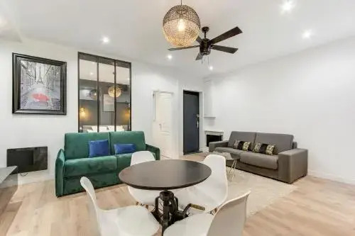 Pick A Flat's Apartment in Montorgueil - Rue Greneta