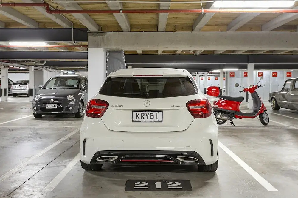 Bright and Spacious Viaduct Living with free carpark by Urban Butler