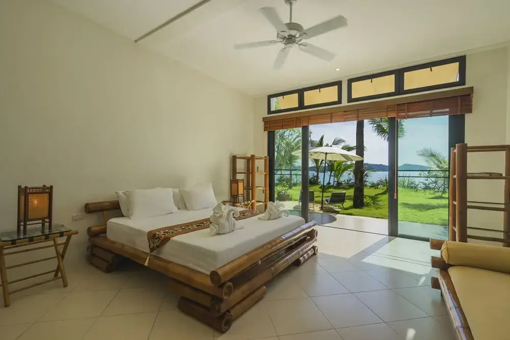 Luxury Beach Front Noble House Villa
