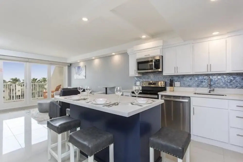 Solare Tower Condominium 405