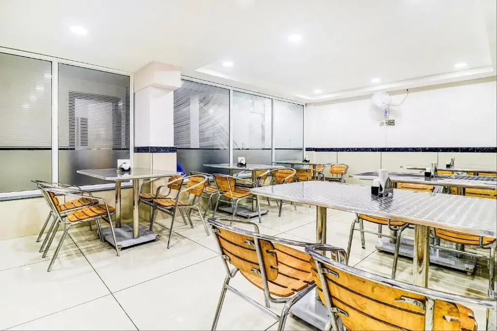 FabHotel Meera Palace