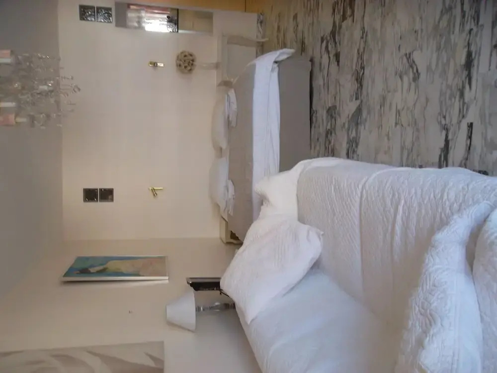 Elegant studio apartment Le Suquet