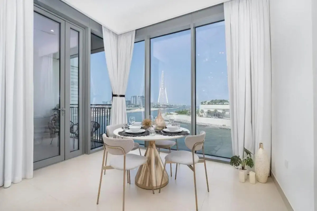 VIP Castles Marina Suites - Cozy 1 Bed in 52 42