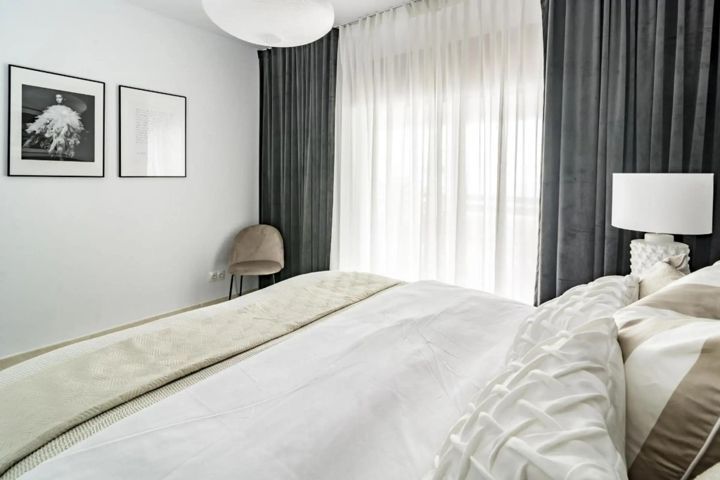 Dja- Modern 2 Bedroom Apartment Close to Beach