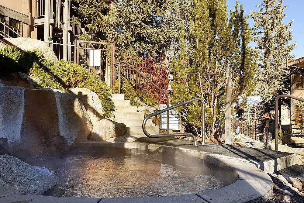 Aspenwood L6 Ski-in-ski-out 1 Bedroom 1 Bathroom Condo