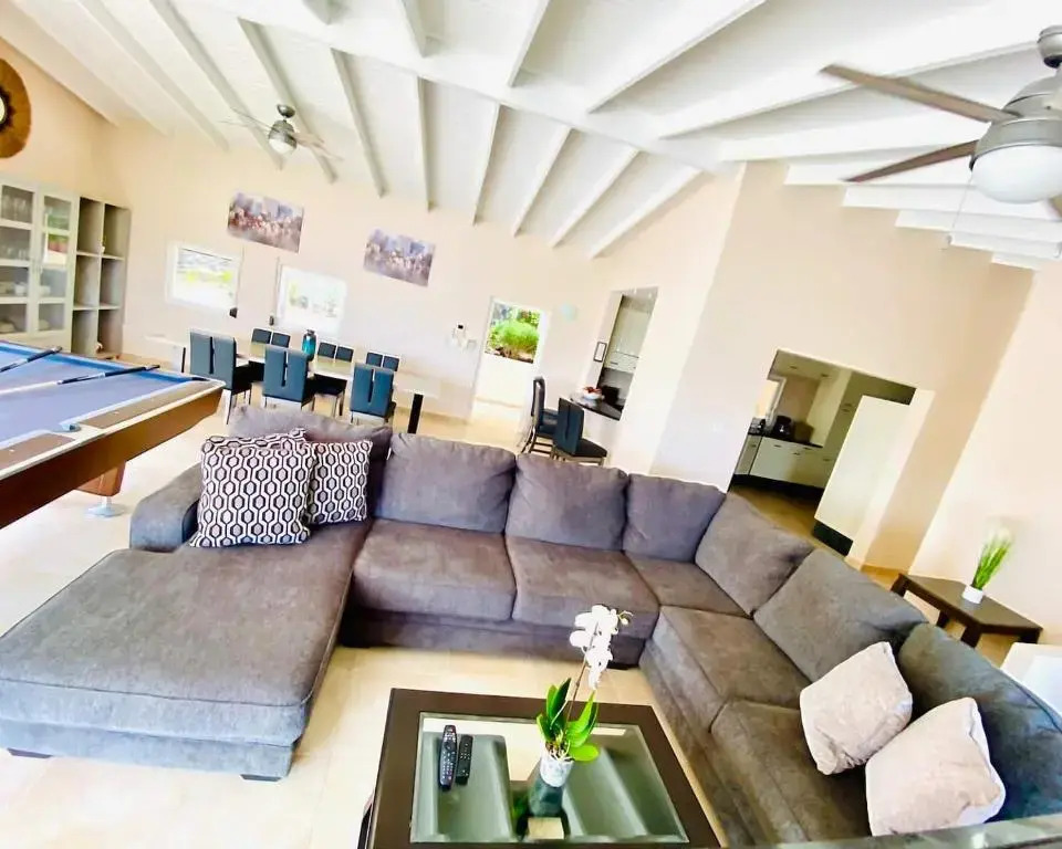 SXM King Size Villa with 4 Rooms and 4 Bathrooms