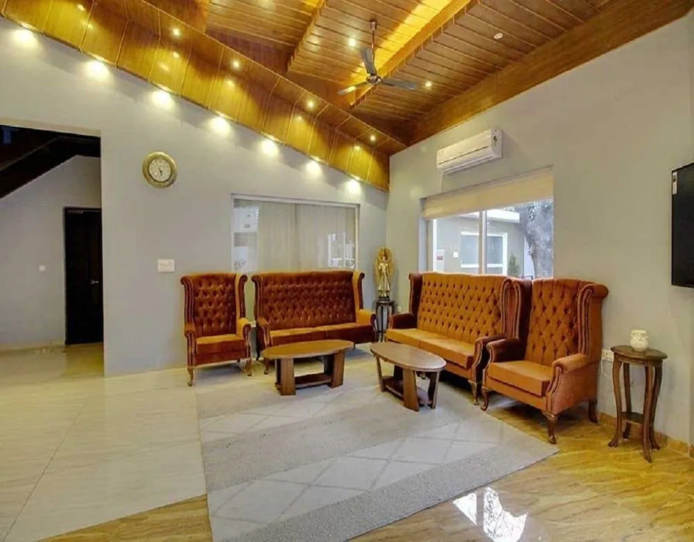 Maulik Mansion Resort