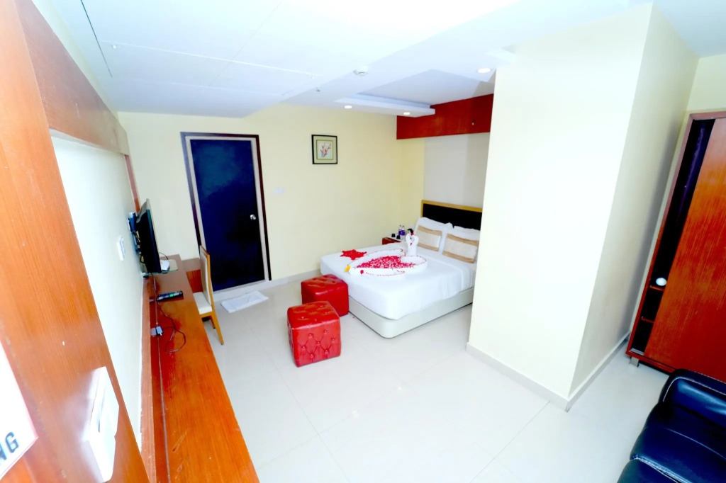 Hotel Diamonds Pearl