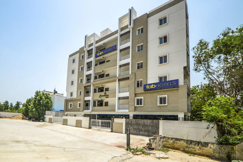 FabHotel Limestone Suites - Near Yashoda Hospitals, Somajiguda