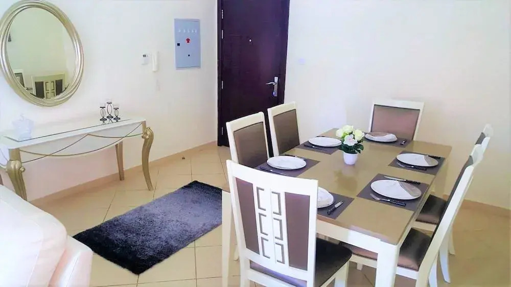 2 Bedroom Apartment Marina